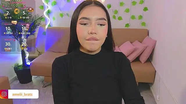 Snapshot of Ameliiaa_tay chatting on 10/01/25, 11:36 Ameliiaa tay online show from 10/01/25, 11:36