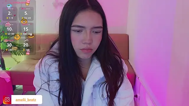 Snapshot of Ameliiaa_tay chatting on 12/17/25, 01:05 Ameliiaa tay online show from 12/17/25, 01:05