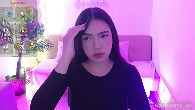 Snapshot of Ameliiaa_tay chatting on 10/27/25, 11:33 Ameliiaa tay online show from 10/27/25, 11:33