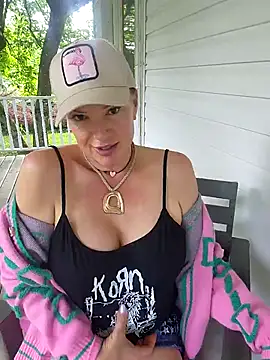 Sugarloveless online show from 05/11/26, 12:12