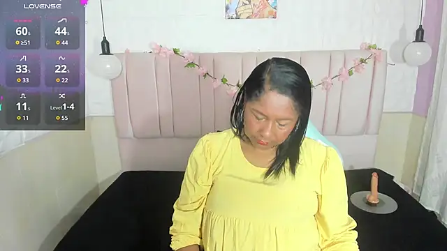 mya blaze online show from 11/08/25, 12:52