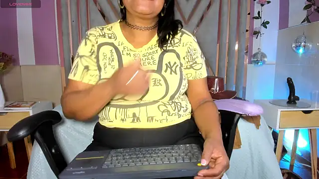 mya blaze online show from 09/13/25, 04:01