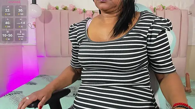 Snapshot of mya_blaze chatting on 01/19/26, 01:59 mya blaze online show from 01/19/26, 01:59