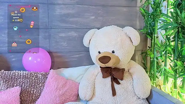 MeganAdamms online show from 09/25/25, 11:49