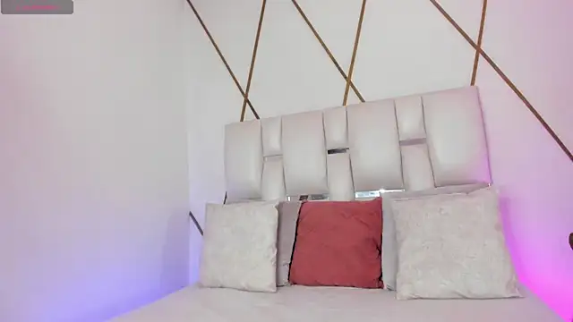 Snapshot of Venuswilds chatting on 11/26/25, 11:43 Venuswilds online show from 11/26/25, 11:43