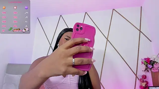 Snapshot of Venuswilds chatting on 09/18/25, 11:46 Venuswilds online show from 09/18/25, 11:46