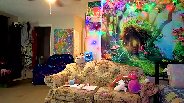 Princess  Kitty   online show from 10/10/25, 10:10