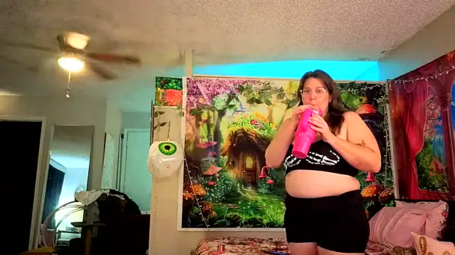 Princess  Kitty   online show from 11/22/25, 10:41