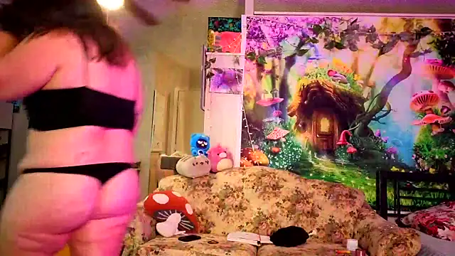 Princess  Kitty   online show from 10/30/25, 09:11