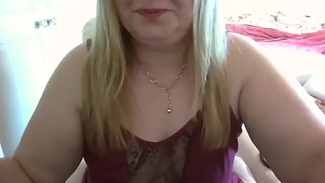 Snapshot of arianamodel4you chatting on 09/17/25, 05:37 arianamodel4you online show from 09/17/25, 05:37
