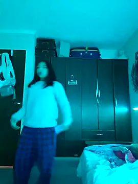 missapril0101 online show from 05/27/26, 06:15