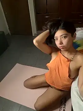 missapril0101 online show from 04/17/26, 05:27