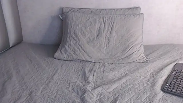 Lucy-23 online show from 04/11/26, 07:45