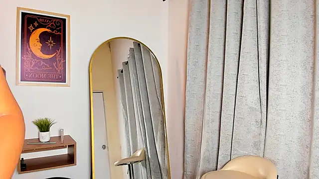 samaantha lux online show from 01/09/26, 10:22