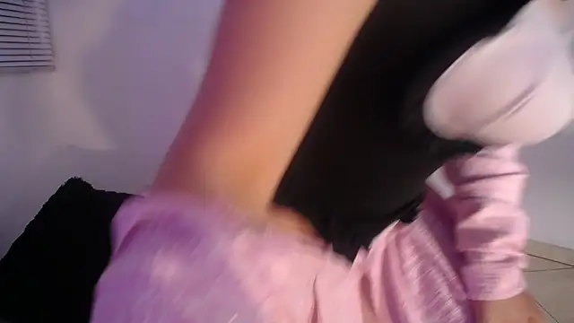 rihonna hs8 online show from 04/18/26, 01:24