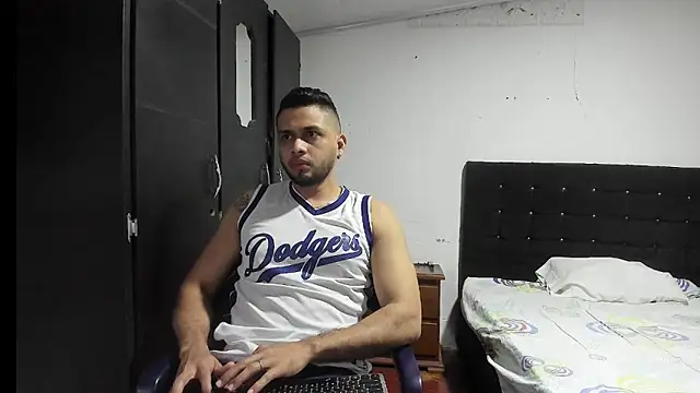 Ryan xc1 online show from 12/05/25, 02:21