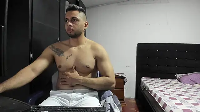 Ryan xc1 online show from 02/15/26, 04:24