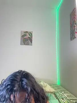 Snapshot of Anne_mateus chatting on 04/12/26, 02:15 Anne mateus online show from 04/12/26, 02:15