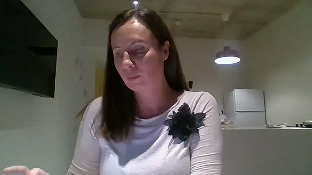 ALICAINWONDERLAND online show from 10/12/25, 04:08