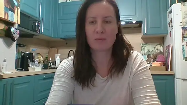 ALICAINWONDERLAND online show from 12/02/25, 06:09