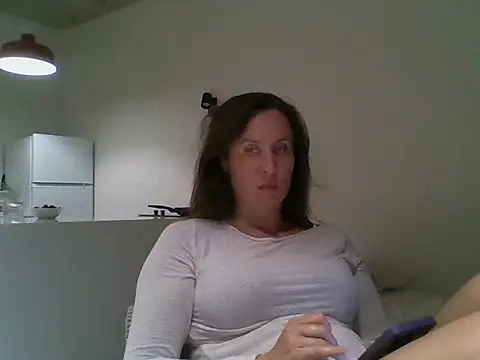 ALICAINWONDERLAND online show from 10/01/25, 04:55