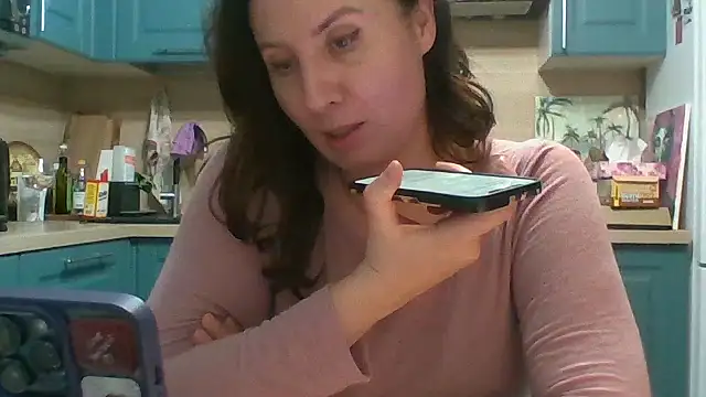 ALICAINWONDERLAND online show from 12/15/25, 08:14