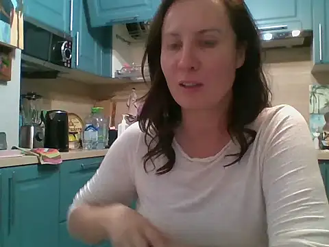 ALICAINWONDERLAND online show from 10/29/25, 08:52