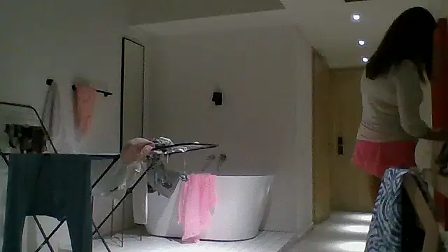 ALICAINWONDERLAND online show from 09/18/25, 03:59