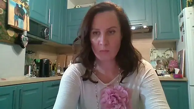 ALICAINWONDERLAND online show from 11/16/25, 04:45