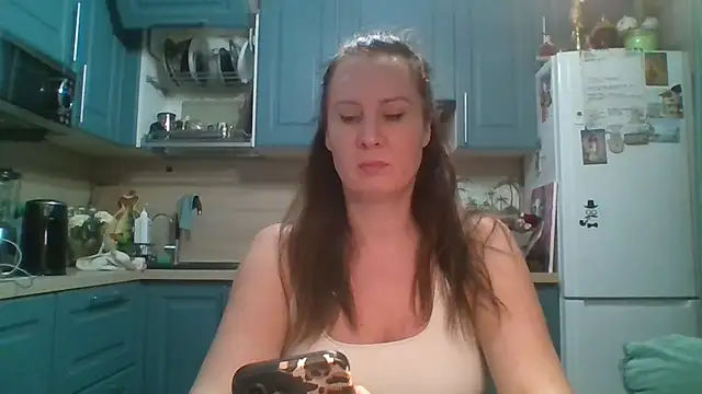 ALICAINWONDERLAND online show from 04/13/26, 08:02