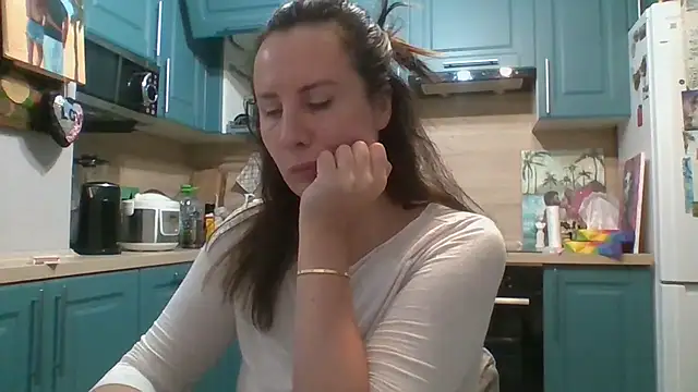 ALICAINWONDERLAND online show from 11/07/25, 10:57