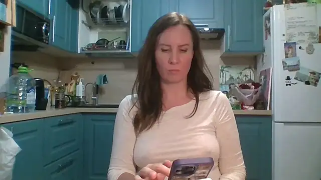 ALICAINWONDERLAND online show from 04/11/26, 06:11