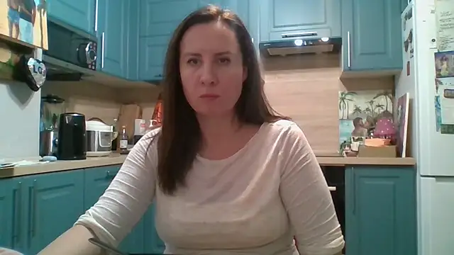 ALICAINWONDERLAND online show from 12/04/25, 07:24