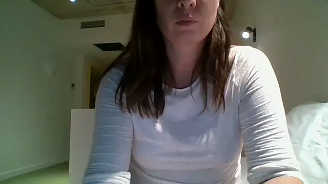 ALICAINWONDERLAND online show from 10/19/25, 09:06