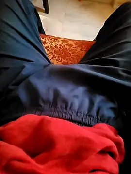 Snapshot of coupleyug chatting on 09/09/25, 10:03 coupleyug online show from 09/09/25, 10:03