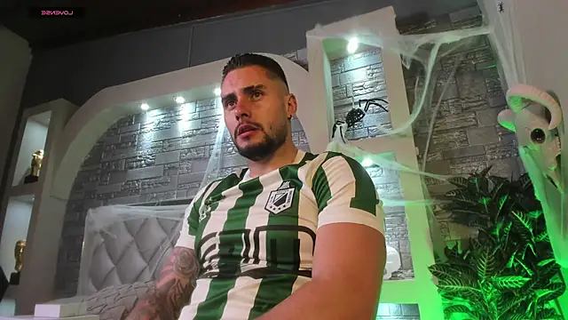 dominic de luca online show from 10/27/25, 02:23