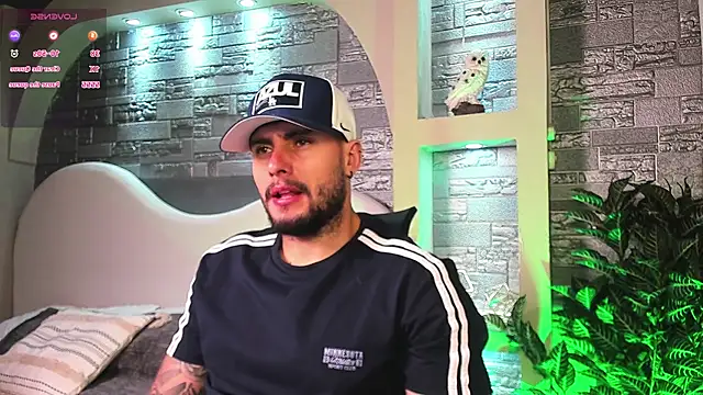 dominic de luca online show from 11/04/25, 03:21