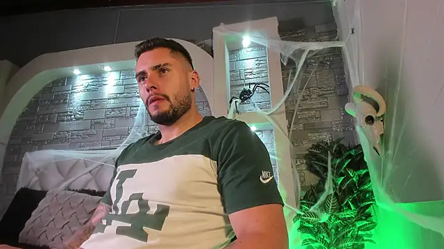 dominic de luca online show from 10/21/25, 03:06