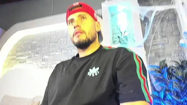 dominic de luca online show from 11/02/25, 05:34