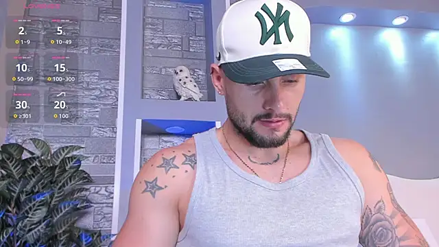 Snapshot of dominic_de_luca chatting on 05/22/26, 03:04 dominic de luca online show from 05/22/26, 03:04