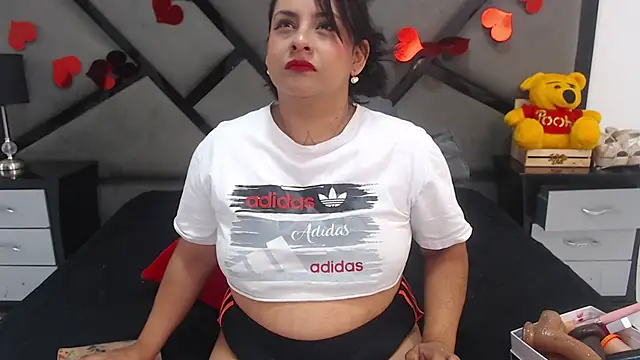 Snapshot of Naia69 chatting on 02/25/26, 11:54 Naia69 online show from 02/25/26, 11:54