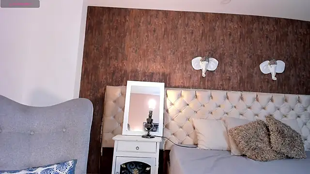 Snapshot of MeryCoors chatting on 07/11/26, 11:32 MeryCoors online show from 07/11/26, 11:32