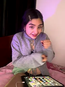 Clementyne30 online show from 10/29/25, 11:58