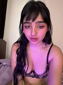 Snapshot of Clementyne30 chatting on 03/20/26, 09:38 Clementyne30 online show from 03/20/26, 09:38