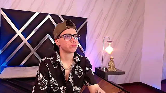 SpencerMontgomery online show from 12/18/25, 07:40