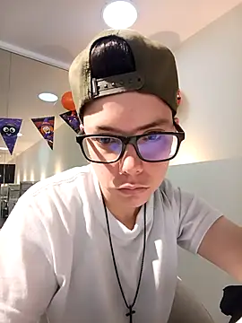 SpencerMontgomery online show from 10/28/25, 06:18