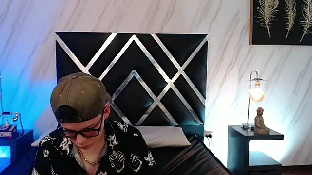 SpencerMontgomery online show from 12/01/25, 07:59