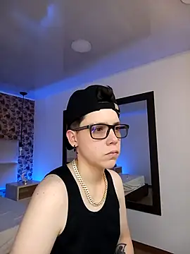 SpencerMontgomery online show from 10/18/25, 06:54