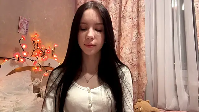 AxyKitten online show from 11/07/25, 01:48