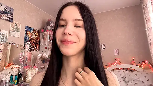 AxyKitten online show from 10/10/25, 10:16